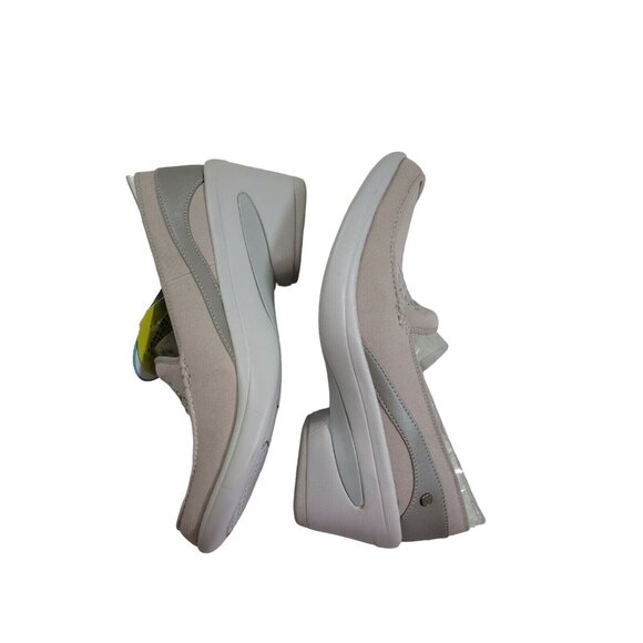 Bzees Women's Size 11 taupe Embellished Comfort Soft Arch Support Slip On (926) - Picture 7 of 9